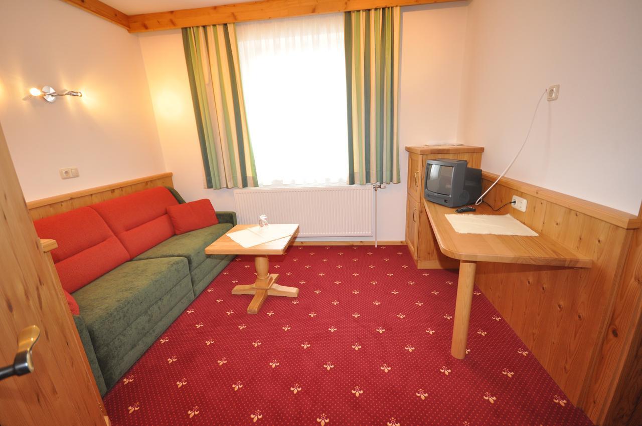 Hochkarhof Hotel Göstling an der Ybbs Quarto foto